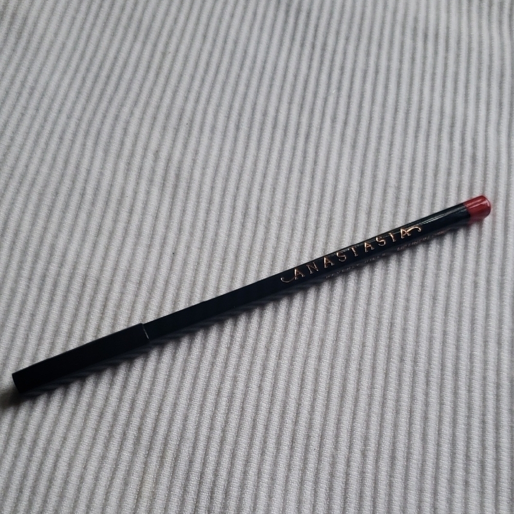 Anastasia Beverly Hills Cherry Red Lip Liner Precision Makeup